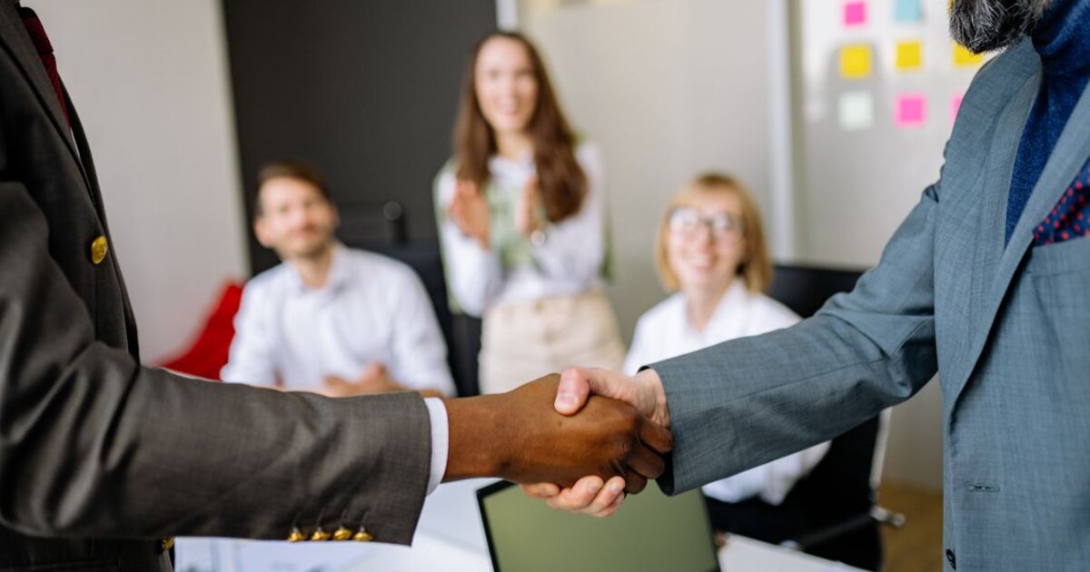 SMM для B2B в 2026: как соцсети приводят корпоративных клиентов