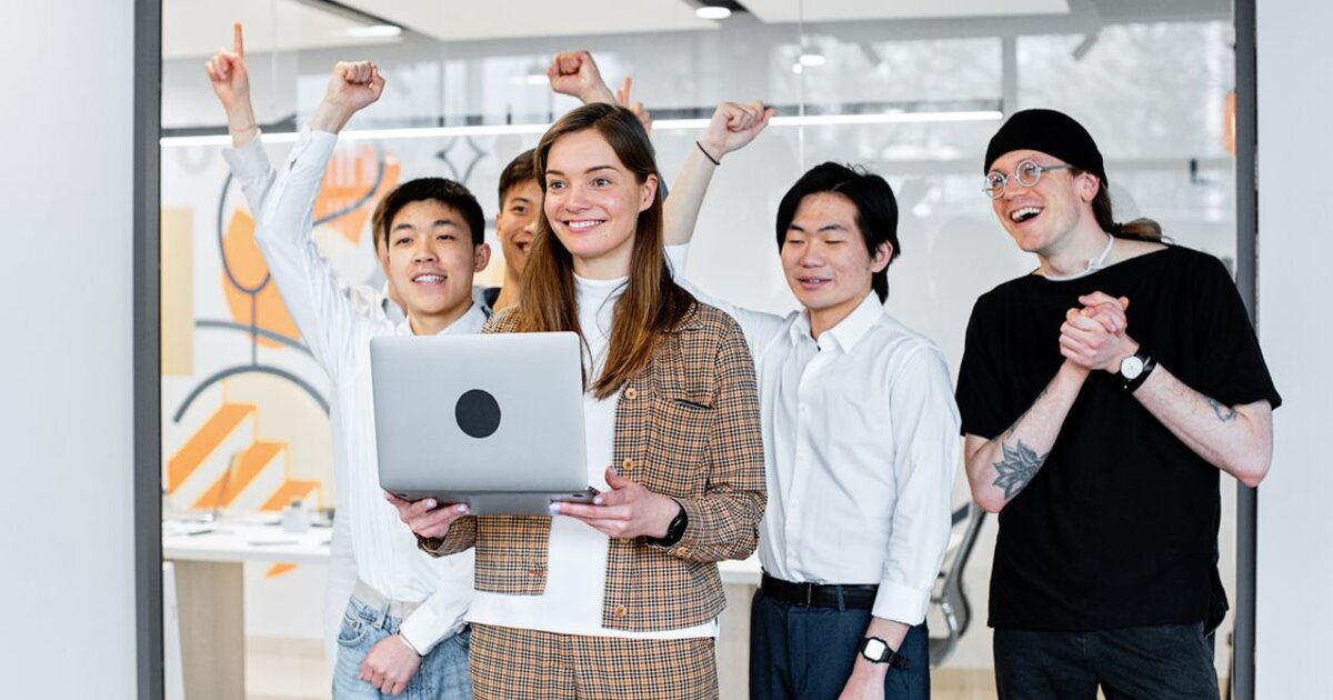 Product Launch on Social Media in 2026: Warm-up and Sales